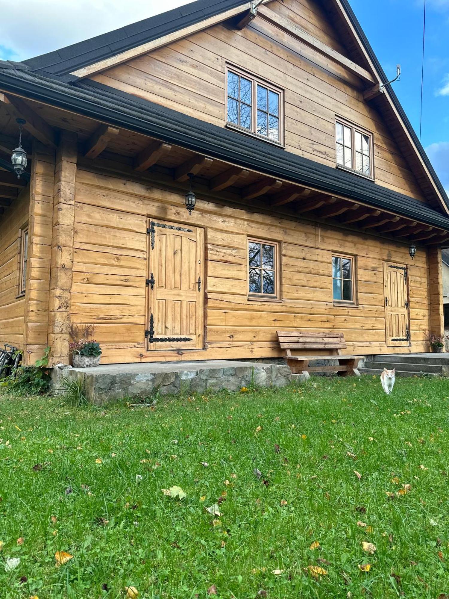 Fajna Chatka Ustrzyki Dolne Bagian luar foto